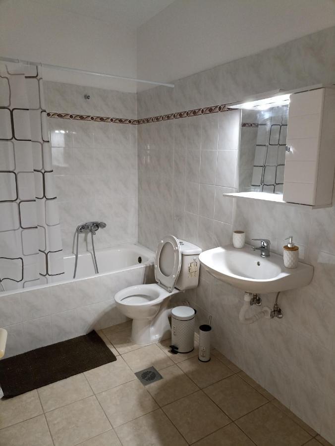 Airport City Center 2 Σπάτα Εξωτερικό φωτογραφία